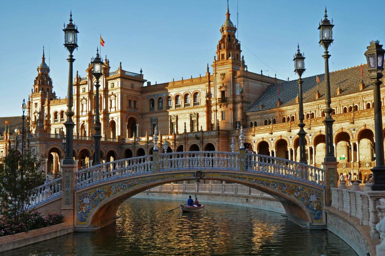 Go To Sevilla Cathedral Exteriér fotografie